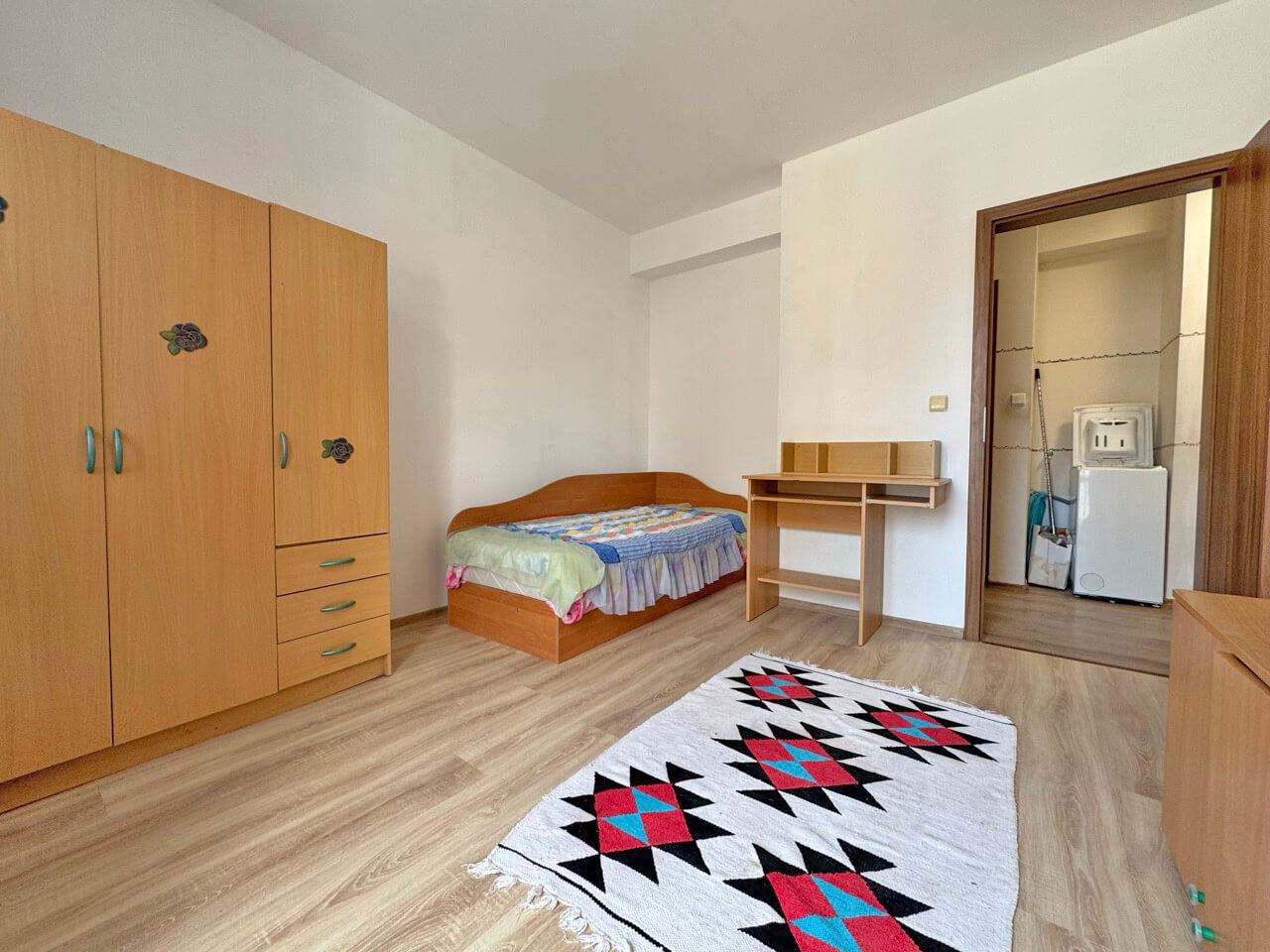 Przestronny apartament z trzema sypialniami do całorocznego zamieszkania w dzielnicy Czerno More w Nesebyrze