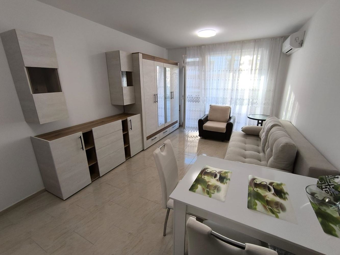 Przestronne studio w Starym Mieście w Pomorie – tylko 300 m od morza