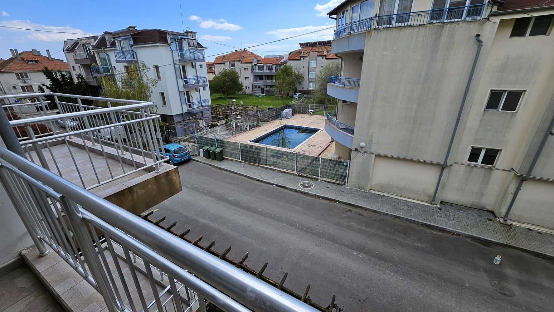  Umeblowane studio w Rawdzie bez opłaty eksploatacyjnej – tylko 200 metrów od morza