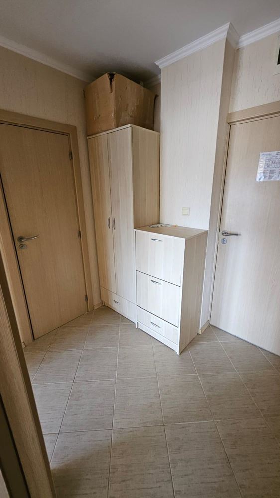 Przestronne mieszkanie z jedną sypialnią na pierwszej linii morza w Carewie z pełnym umeblowaniem