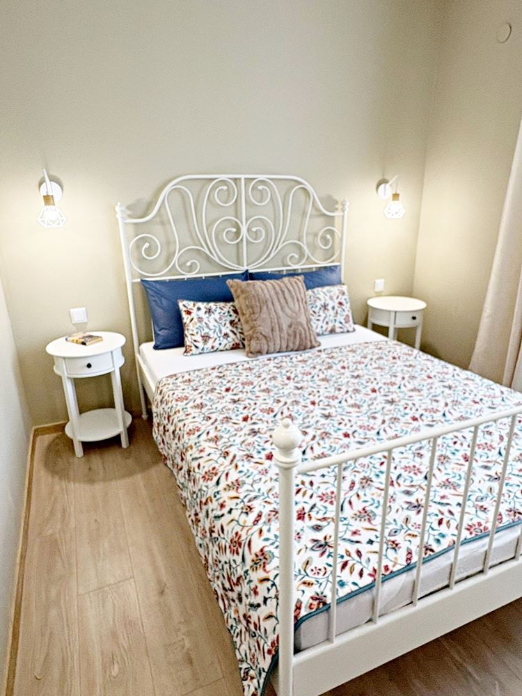 Stylowe mieszkanie z jedną sypialnią z niską opłatą za utrzymanie w doskonałym kompleksie w Słonecznym Brzegu – gotowe do zamieszkania lub inwestycji