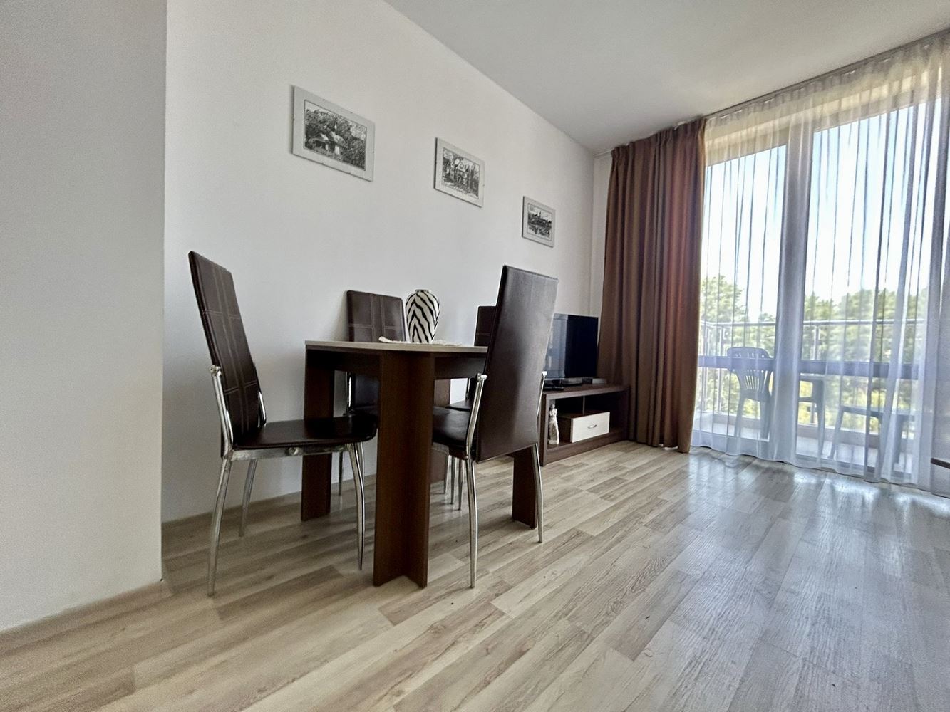 Polski Przytulny apartament z jedną sypialnią w Słonecznym Brzegu – idealna nieruchomość do zamieszkania, wypoczynku i bezpiecznej inwestycji