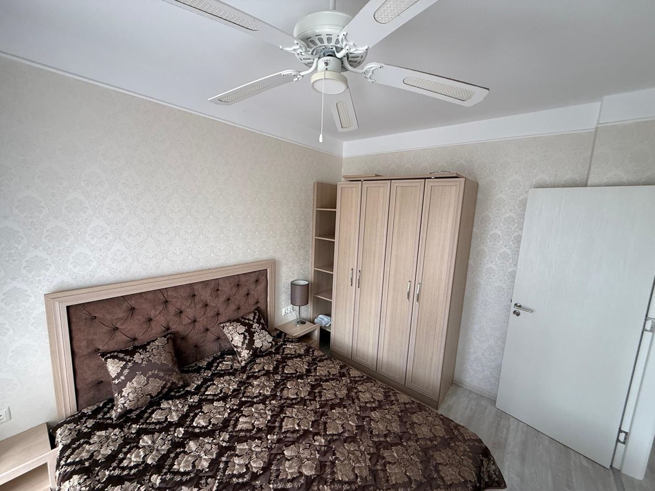 Apartament z jedną sypialnią w luksusowym kompleksie w Słonecznym Brzegu z imponującymi basenami i strefami wypoczynku