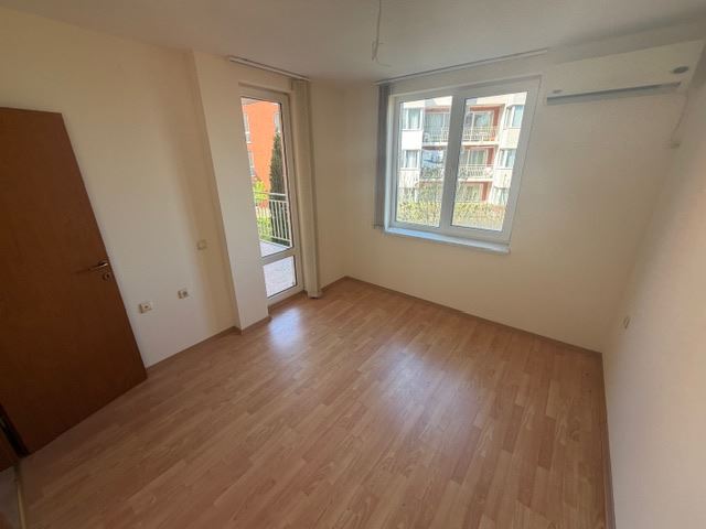 Przestronne mieszkanie z jedną sypialnią w zielonej oazie w Słonecznym Brzegu – idealne na wakacje i inwestycję