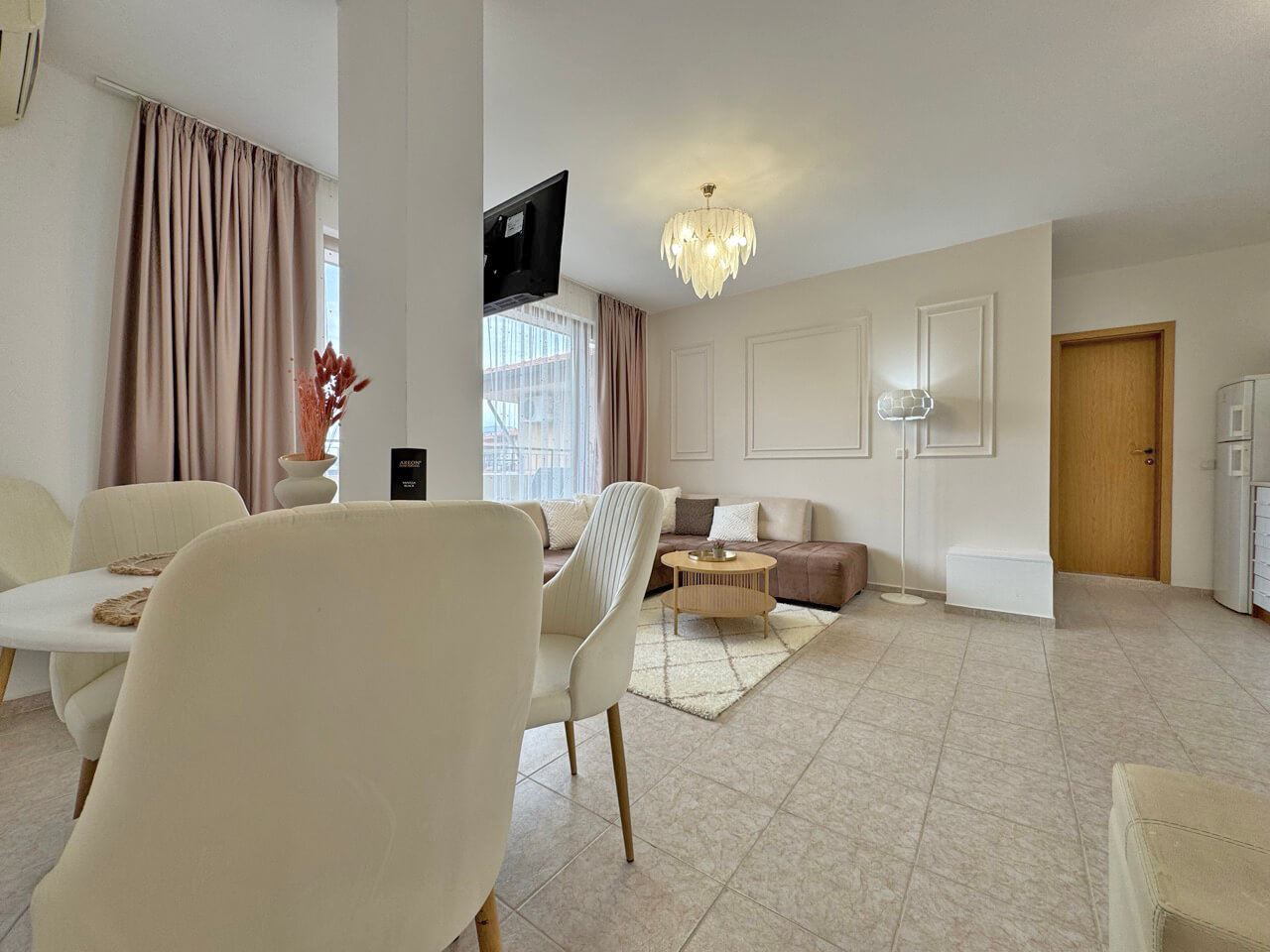Przestronny apartament z dwiema sypialniami w sercu Słonecznego Brzegu – komfort, lokalizacja i doskonała inwestycja