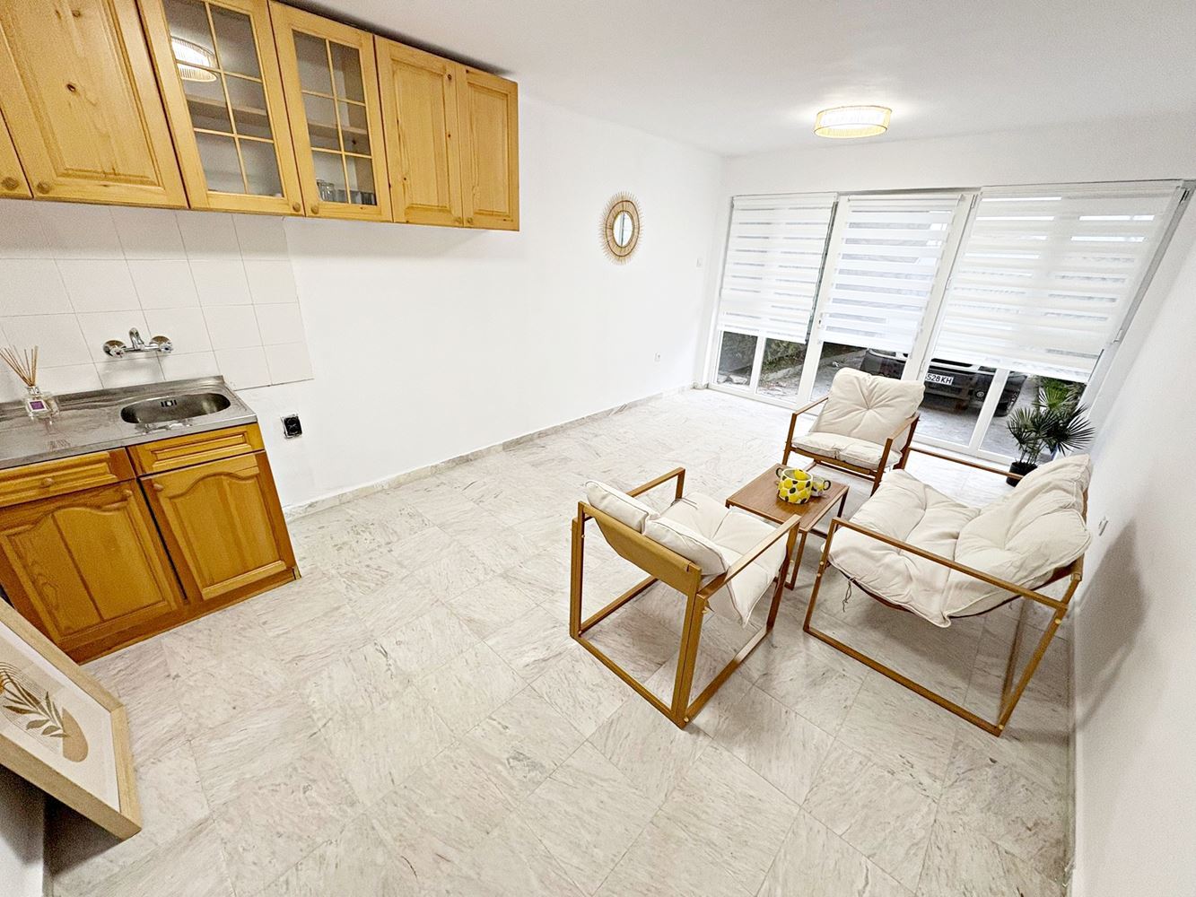 Dwa niezależne przestrzenie mieszkalne z widokiem na morze w centrum Świętego Własu – designerskie wnętrze i własne miejsce parkingowe