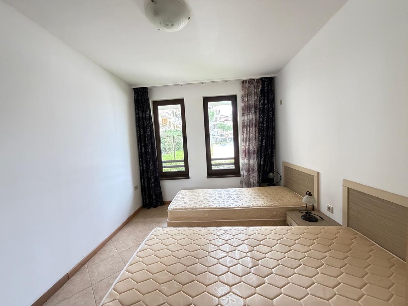 Przestronne mieszkanie z dwiema sypialniami z bezpośrednim dostępem do prywatnego ogrodu w Słonecznym Brzegu – komfort, luksus i przytulność