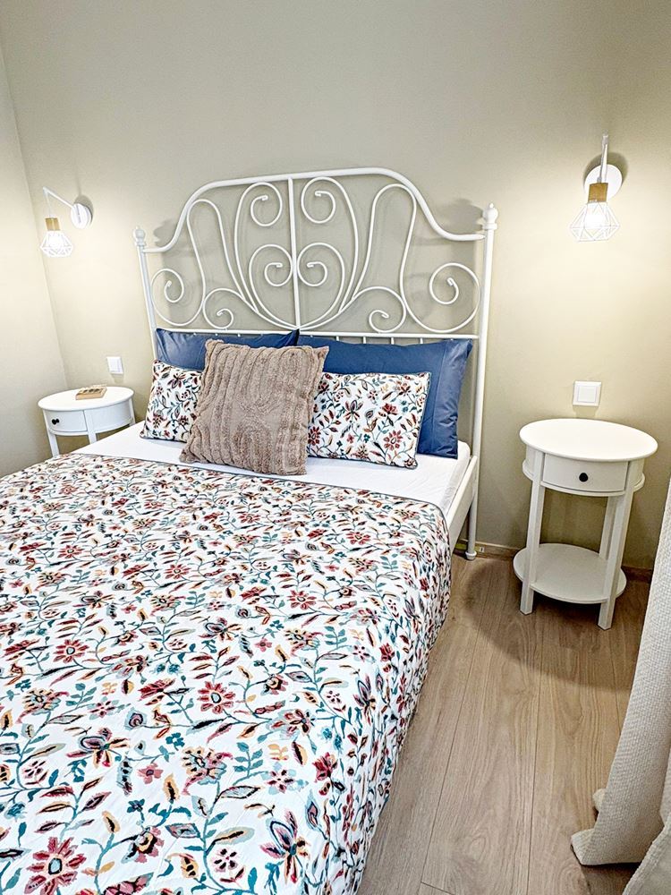 Stylowe mieszkanie z jedną sypialnią z niską opłatą za utrzymanie w doskonałym kompleksie w Słonecznym Brzegu – gotowe do zamieszkania lub inwestycji