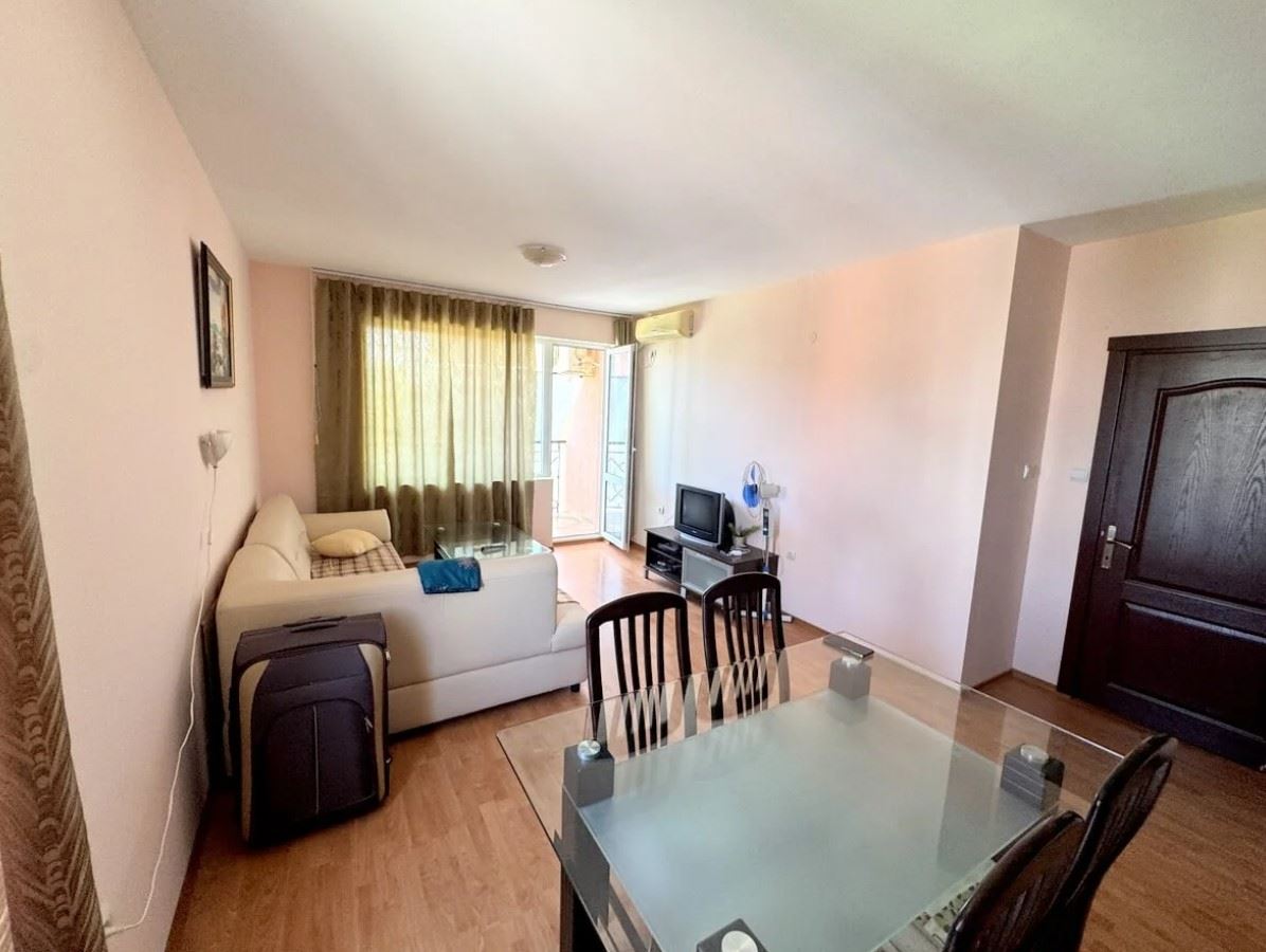 Przestronny apartament z jedną sypialnią 200 metrów od morza w Rawdzie – komfortowy dom nad brzegiem morza
