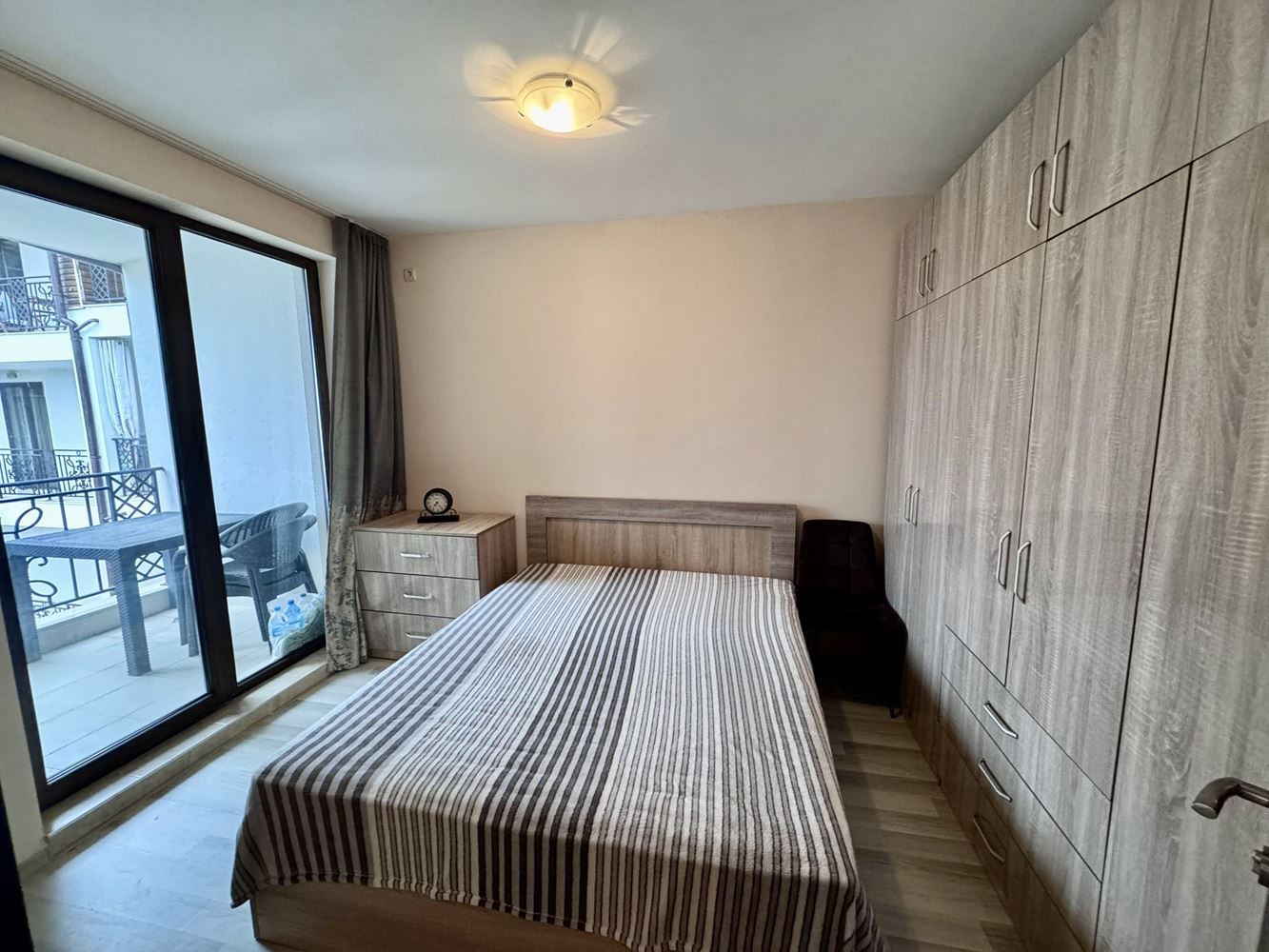 Apartament z jedną sypialnią i panoramicznym widokiem na morze w Nesebyrze – tylko 200 m od plaży, doskonała inwestycja i dom nad morzem