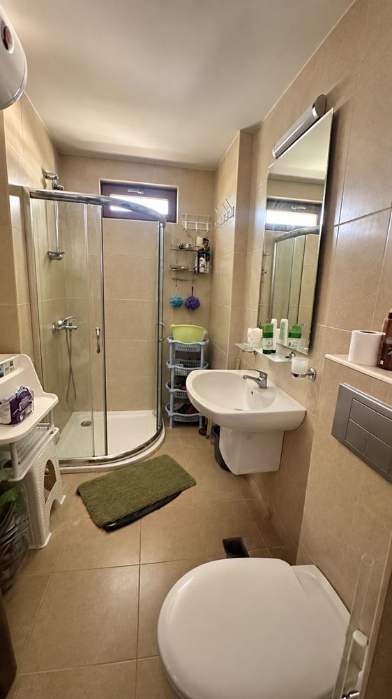 Apartament z jedną sypialnią w pierwszej linii brzegowej w Świętym Własie – przytulność i morska atmosfera
