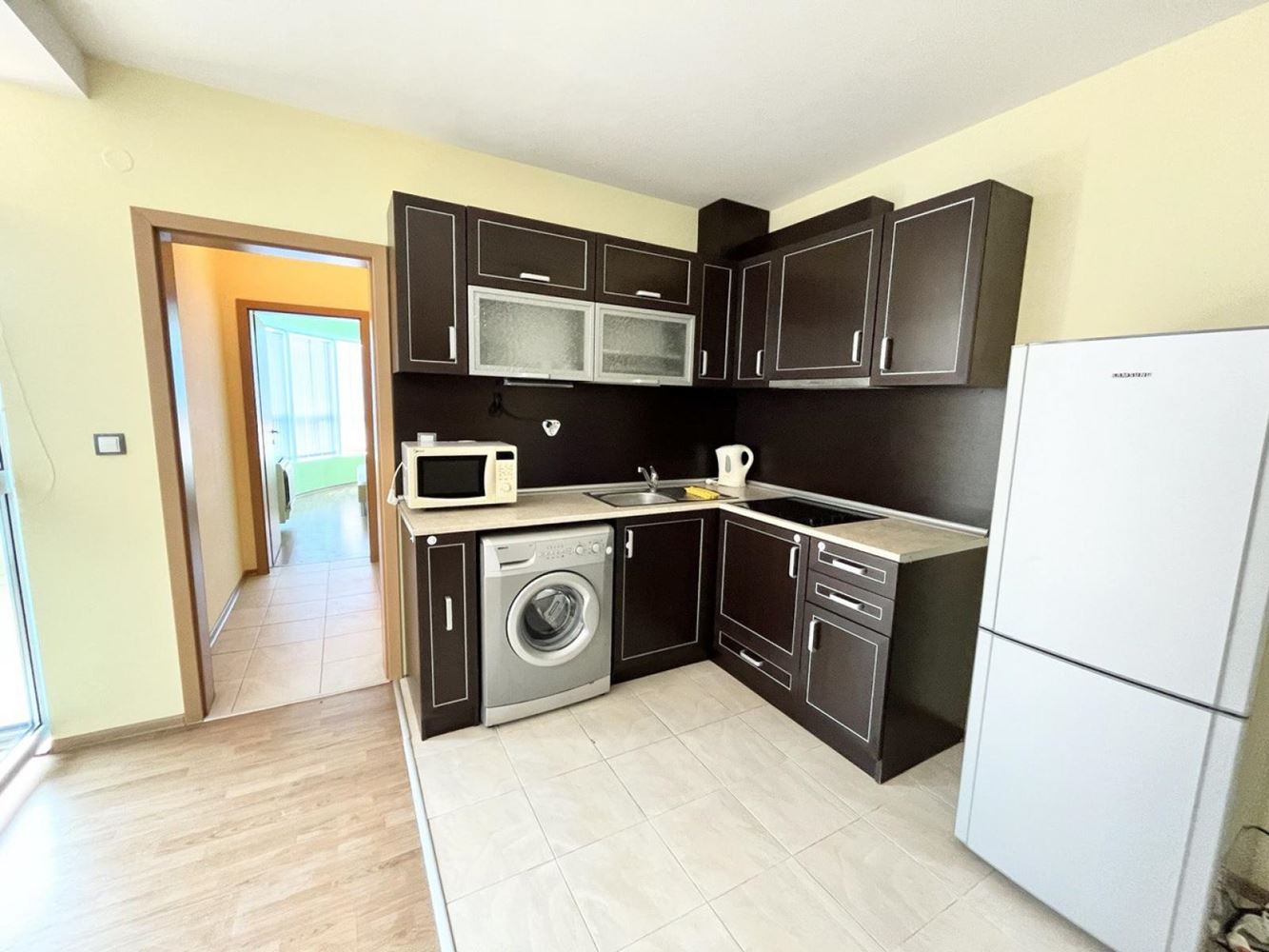 Przestronny apartament z jedną sypialnią i widokiem na basen w doskonale utrzymanym kompleksie w Pomorie