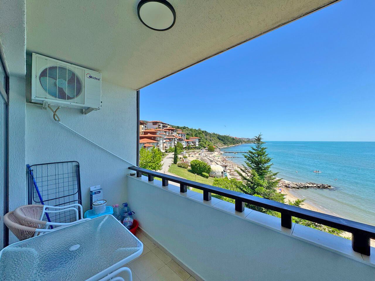 Apartament z jedną sypialnią w pierwszej linii brzegowej z panoramicznym widokiem na morze w Świętym Własie