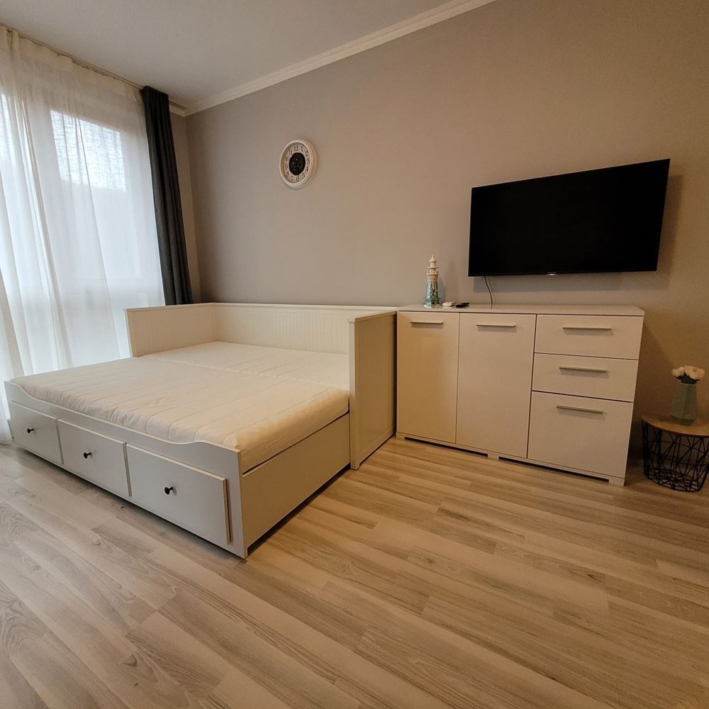 Przytulny apartament z jedną sypialnią z nowym wyposażeniem w zamkniętym kompleksie nad morzem w kurorcie Elenite