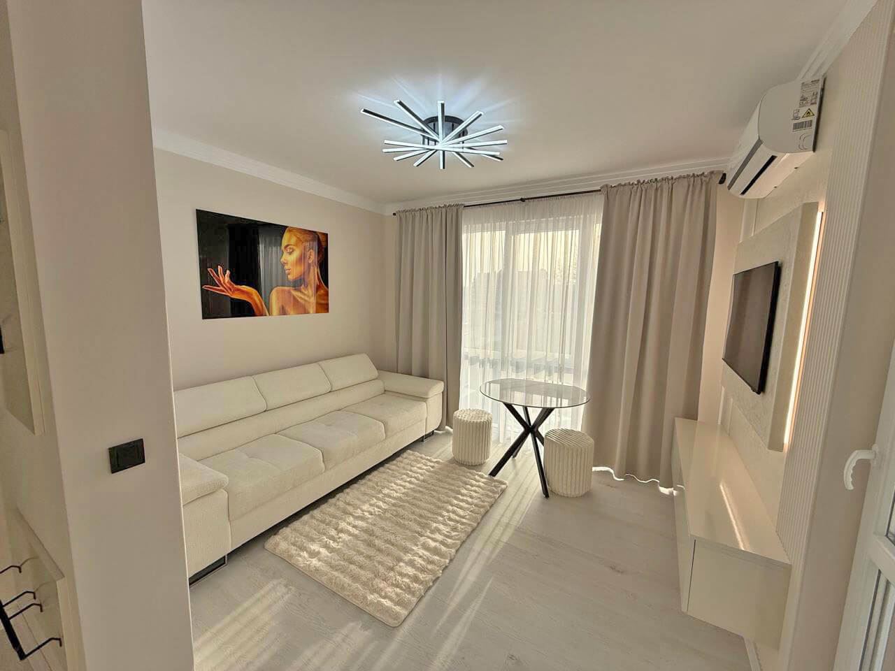 Luksusowo umeblowane mieszkanie z jedną sypialnią w Słonecznym Brzegu – spokój, zieleń i doskonała lokalizacja