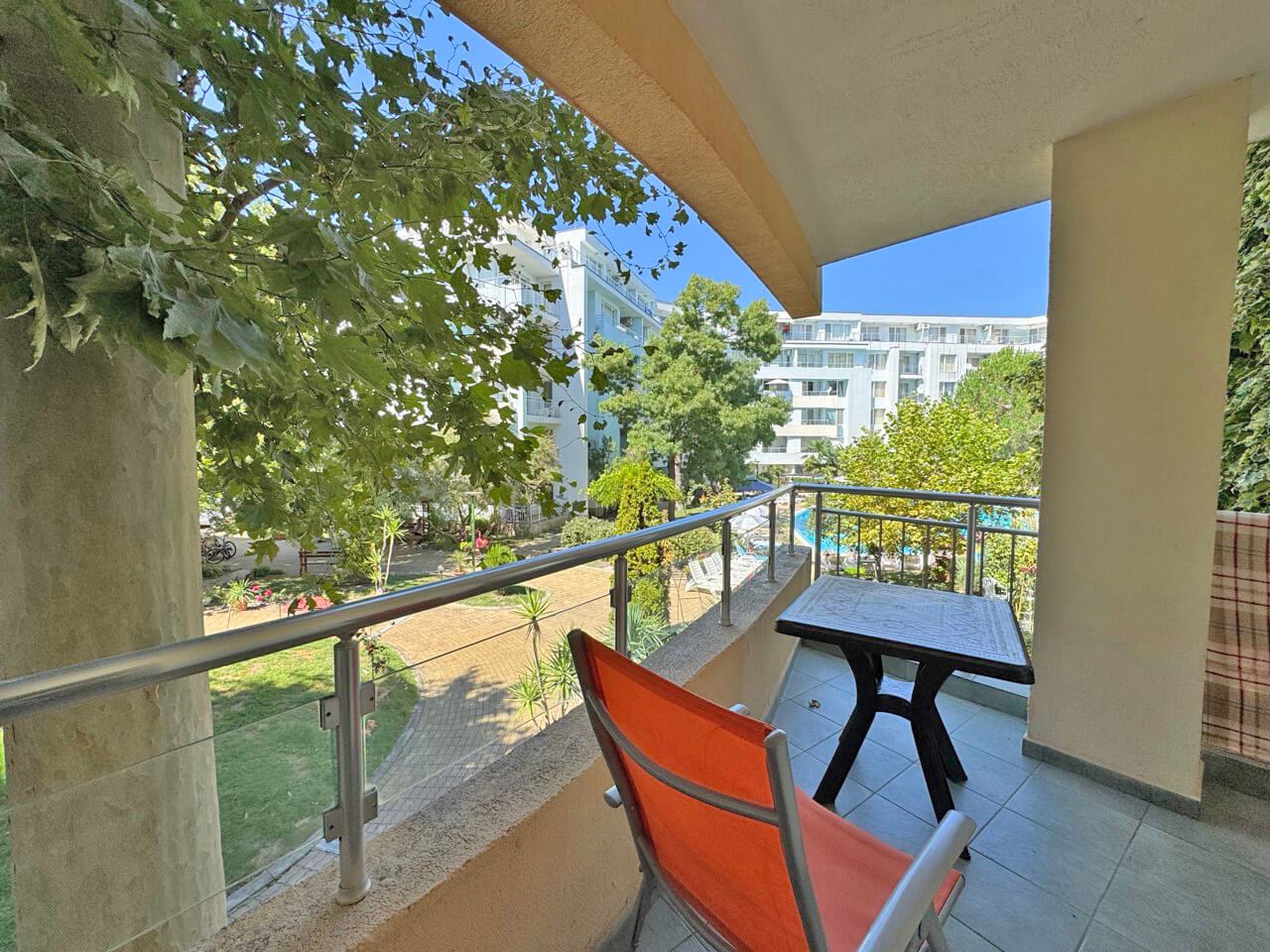 Apartament z jedną sypialnią z widokiem na basen, 100 m od plaży w Słonecznym Brzegu