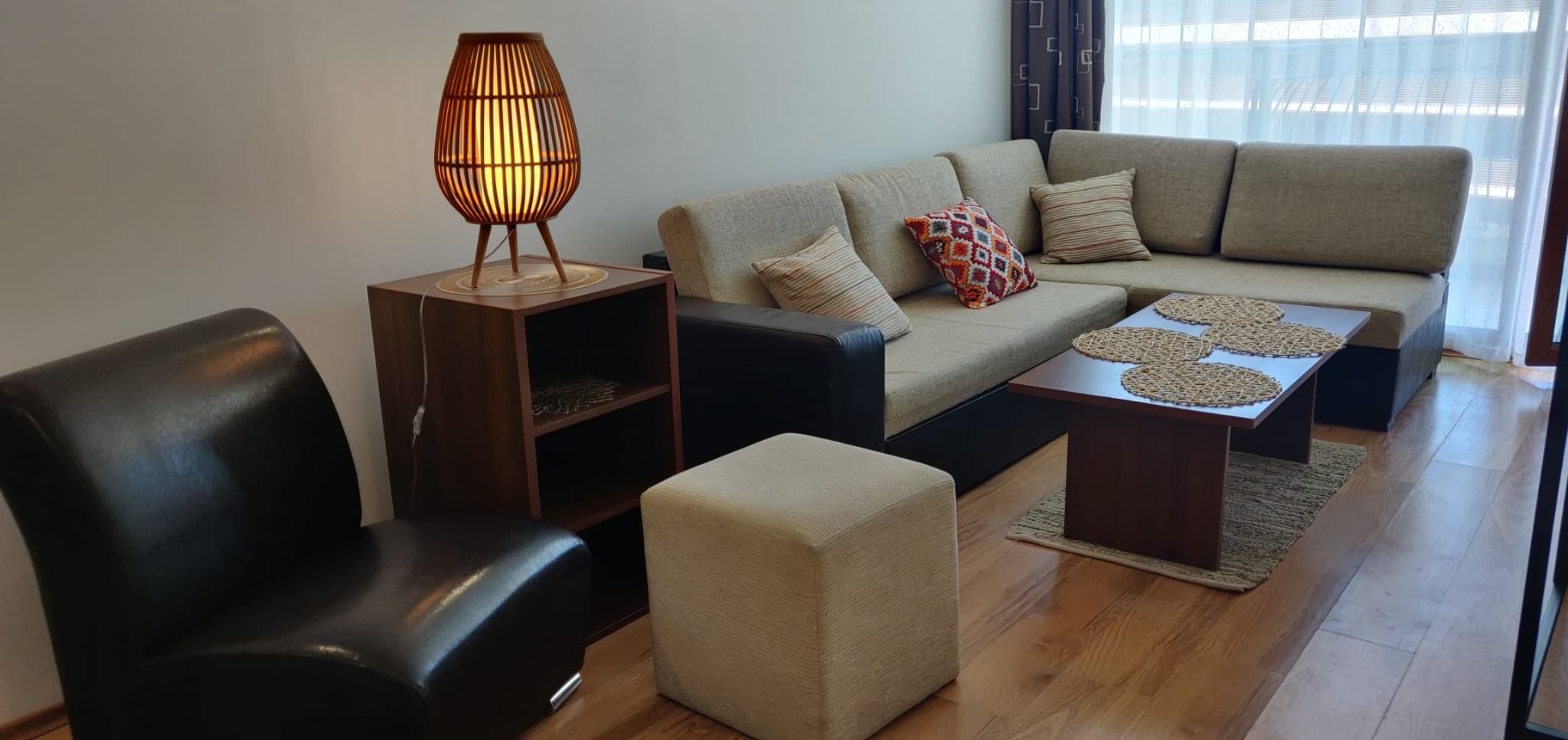 Przestronny apartament z jedną sypialnią i częściowym widokiem na morze – Słoneczny Brzeg, 100 m od plaży