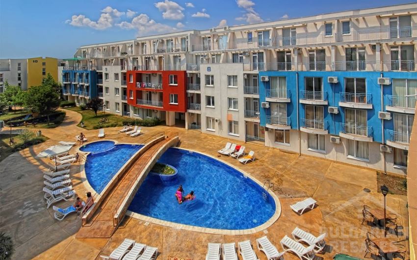 W pełni umeblowany trzypokojowy apartament w Słonecznym Brzegu – komfort, przytulność i bezpieczna inwestycja