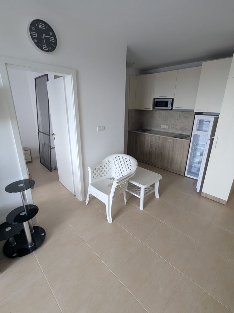 Apartament z jedną sypialnią z częściowym widokiem na morze w luksusowym kompleksie z własną infrastrukturą w Sozopolu