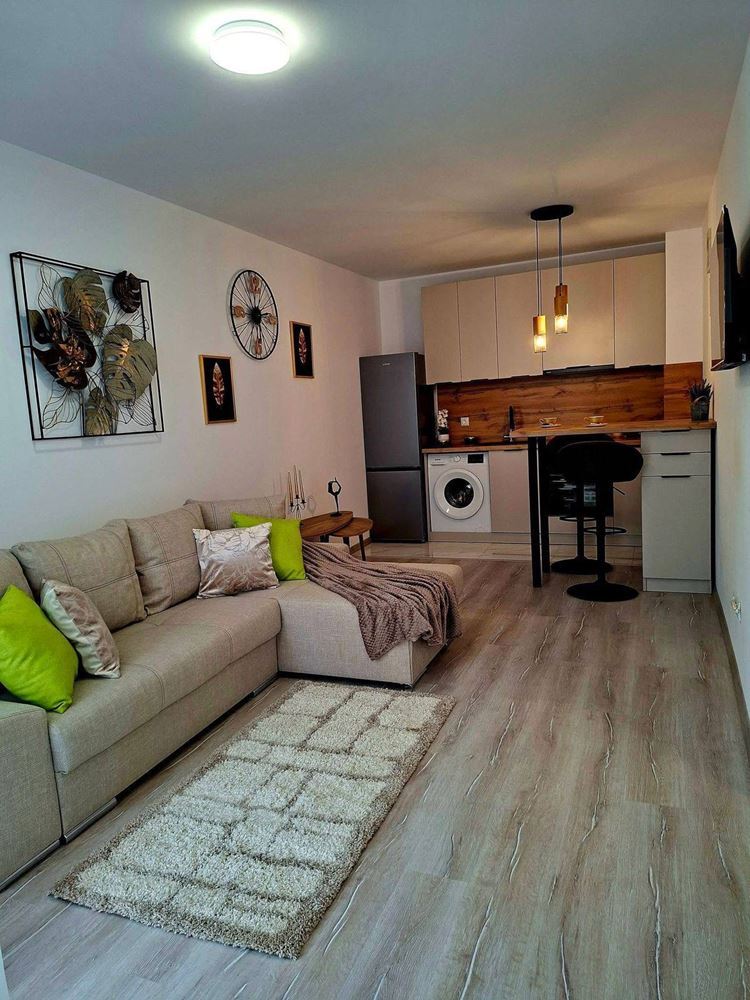 Stylowe dwupokojowe mieszkanie z niską opłatą eksploatacyjną w Słonecznym Brzegu – komfort, bezpieczeństwo i doskonała inwestycja nad morzem