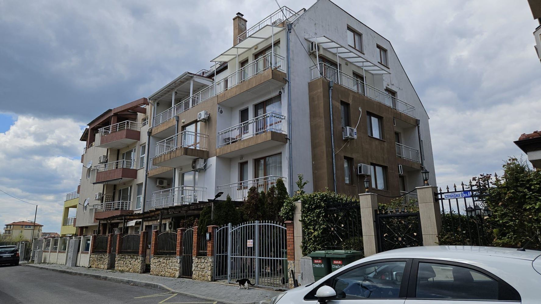  Umeblowane studio w Rawdzie bez opłaty eksploatacyjnej – tylko 200 metrów od morza