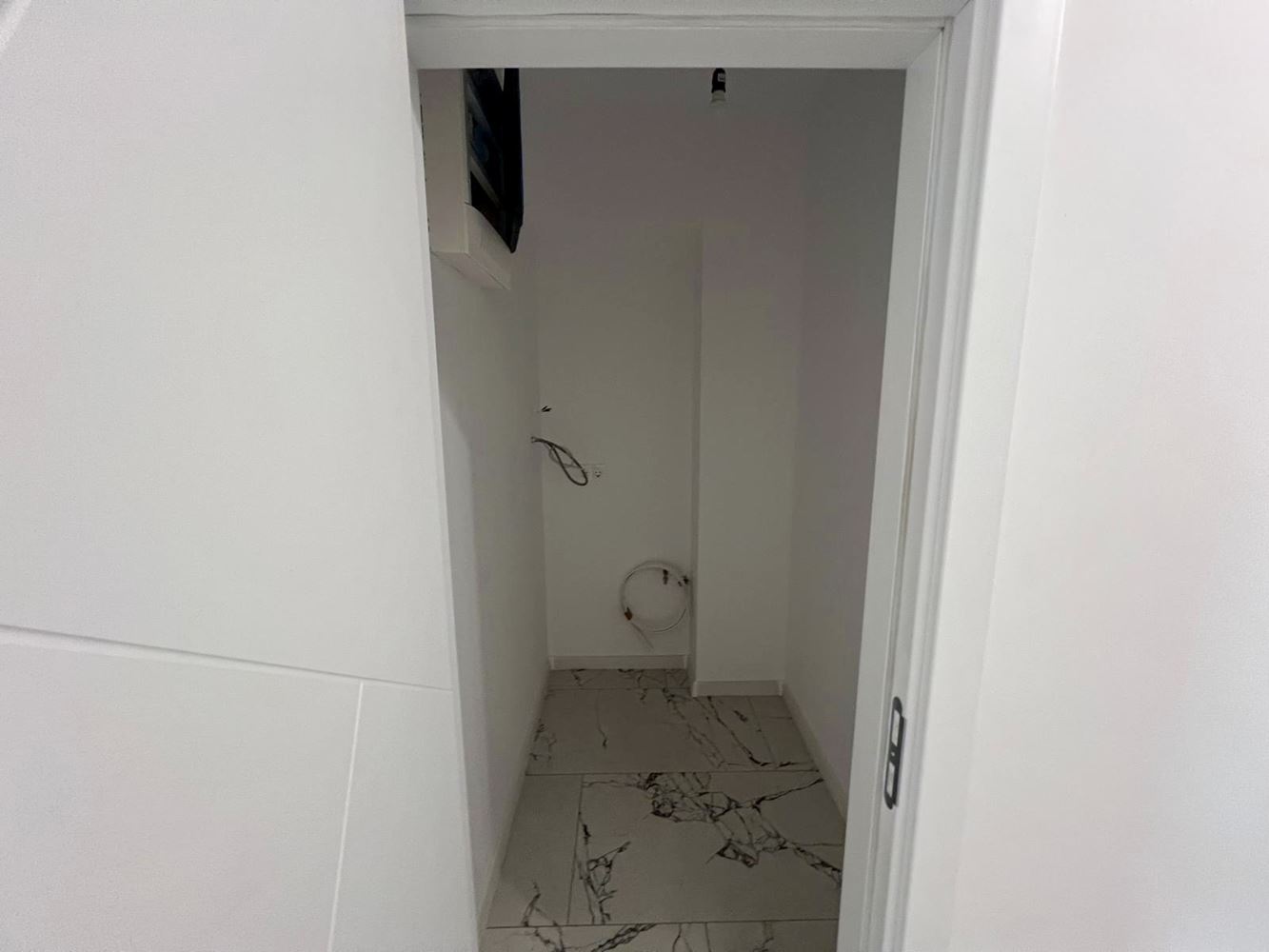 Nowoczesny apartament z jedną sypialnią z panoramicznym widokiem w prestiżowym kompleksie – gotowy do zamieszkania