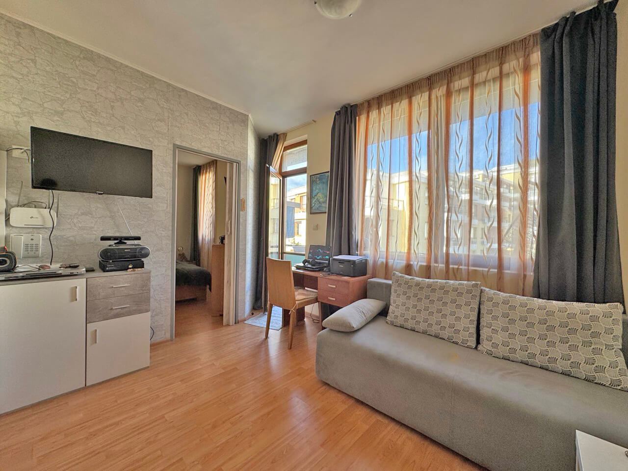 Apartament z jedną sypialnią w kompleksie z morską atmosferą na pierwszej linii w Sweti Włas