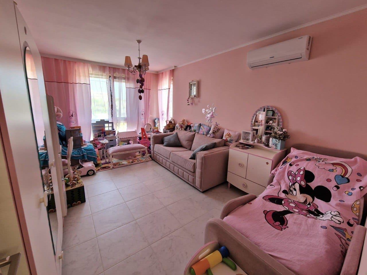Ekskluzywny apartament z trzema sypialniami – najwyższy standard życia i dyskretny luksus