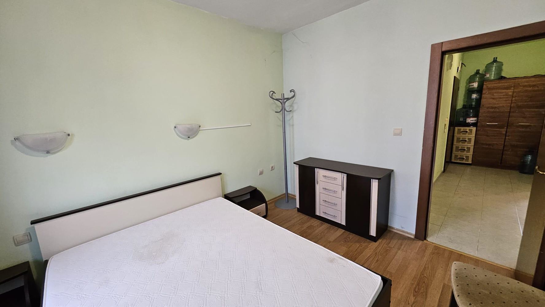 Przestronny apartament z dwiema sypialniami w Primorsku – komfort, spokój i niska opłata za utrzymanie