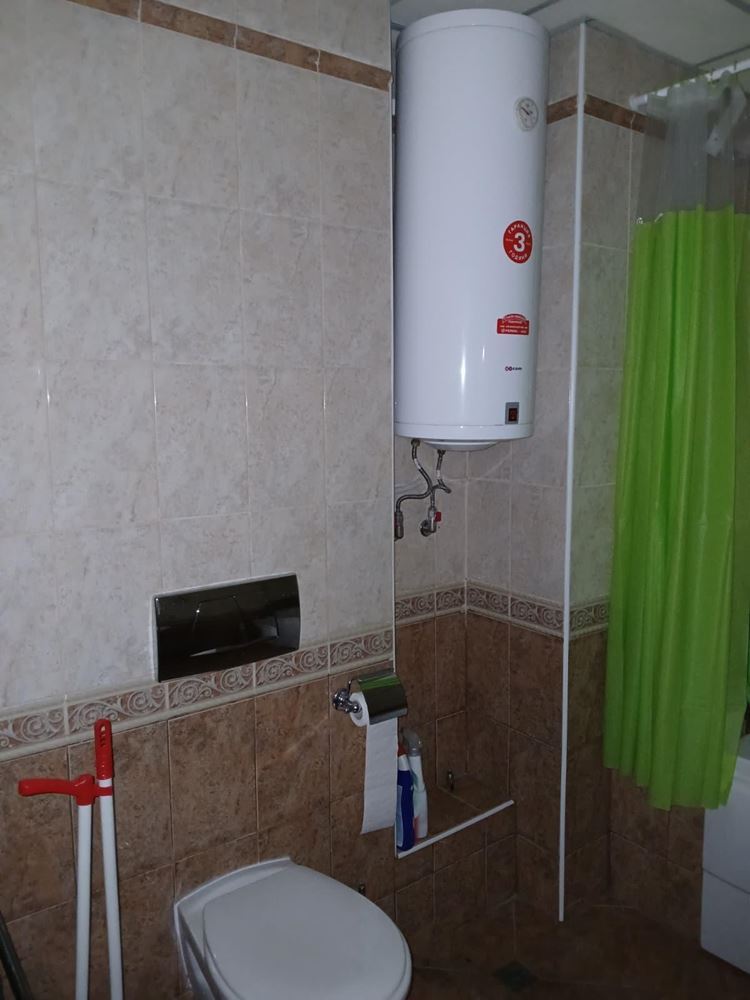 Atrakcyjny apartament z jedną sypialnią przy samej plaży w Pomorie – komfort, baseny i strefa SPA