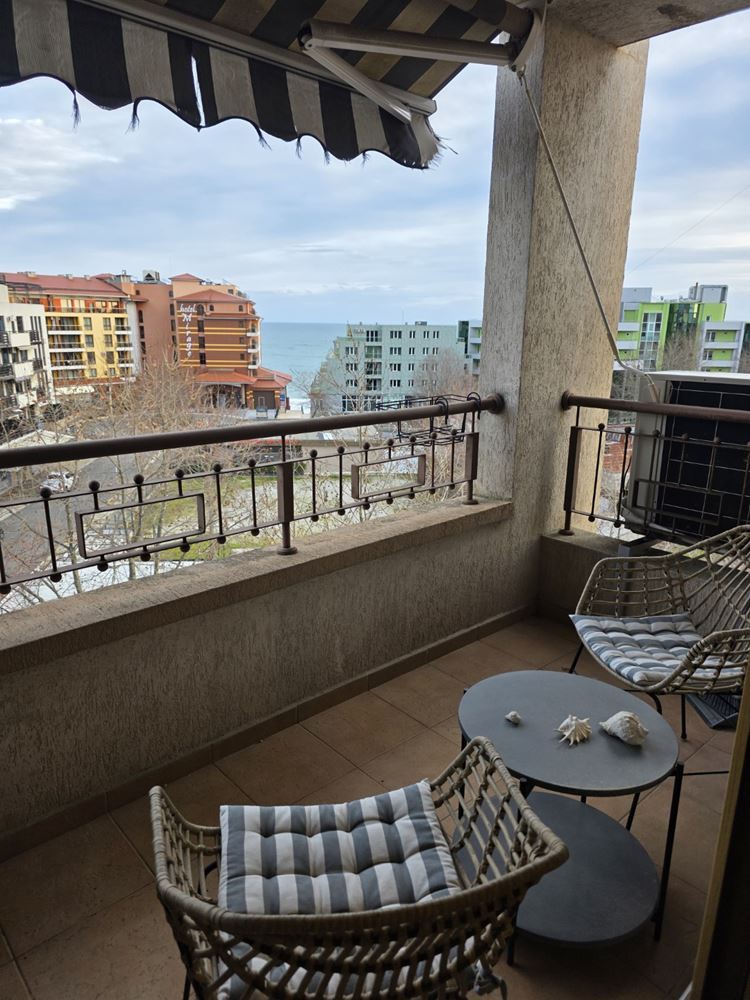 Nessebar: luksusowe mieszkanie z dwiema sypialniami i panoramicznym widokiem na morze – 183 m² przestrzeni, komfortu i stylu