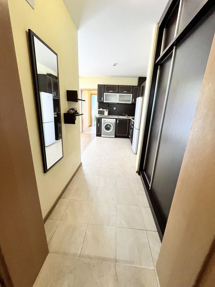 Przestronny apartament z jedną sypialnią i widokiem na basen w doskonale utrzymanym kompleksie w Pomorie