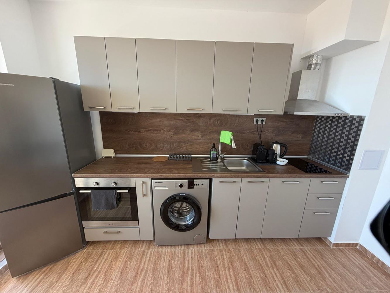 Apartament z jedną sypialnią i widokiem na morze w nowym kompleksie w Aheloj – pełen komfort i doskonała infrastruktura