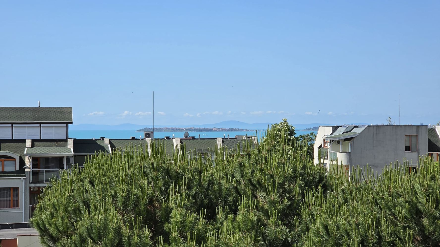 Apartament z jedną sypialnią i widokiem na morze w Sveti Vlas – 200 metrów od plaży
