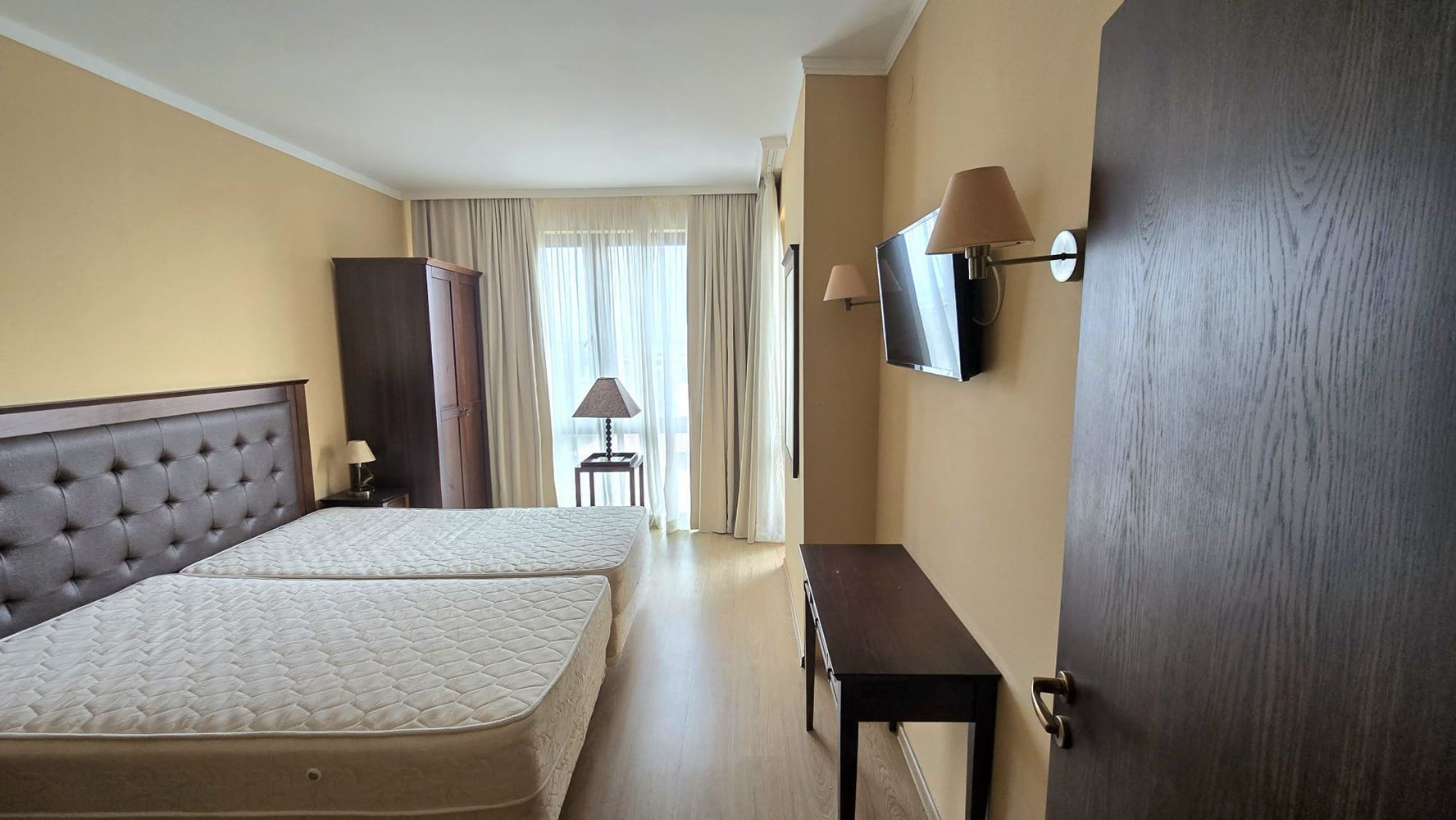  Eleganckie mieszkanie z jedną sypialnią w luksusowym kompleksie z udogodnieniami premium w Słonecznym Brzegu