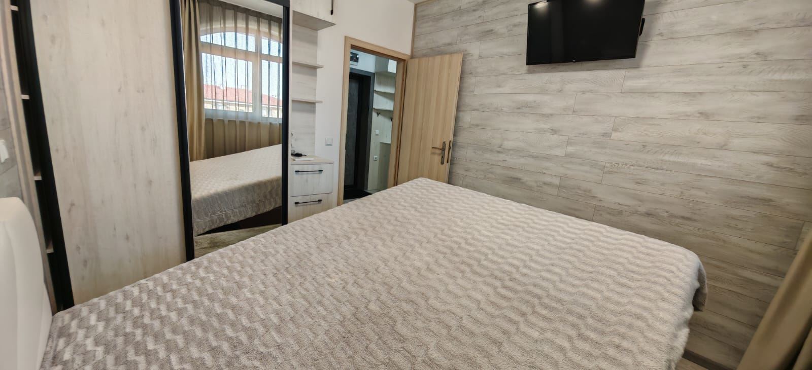 Stylowe mieszkanie z jedną sypialnią w Sveti Vlas – po generalnym remoncie i zaledwie kilka metrów od plaży