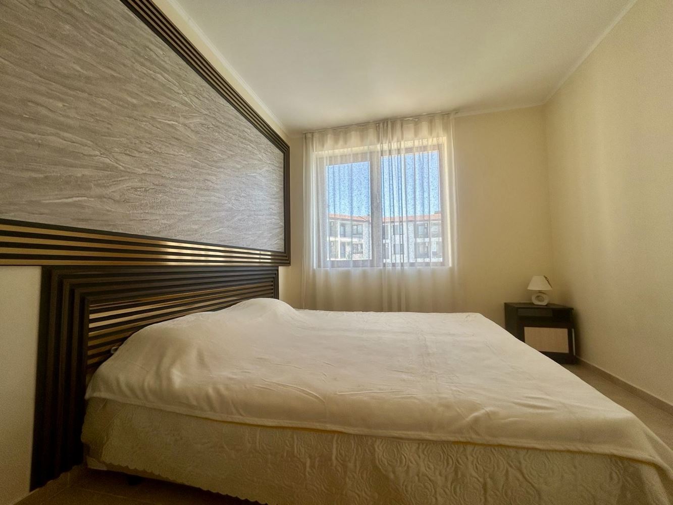 Przestronny apartament z dwiema sypialniami w Nesebyrze – w pełni umeblowany i gotowy do zamieszkania