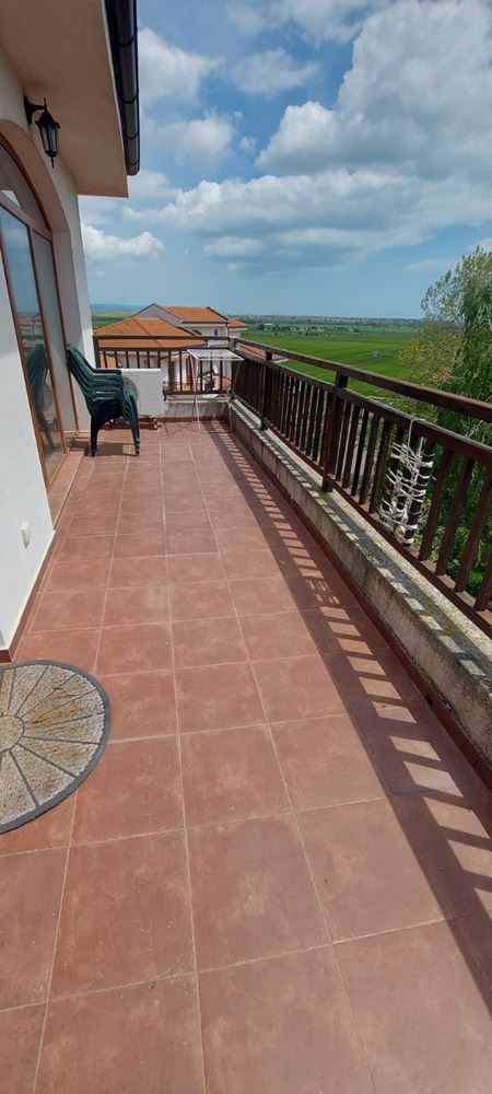 Apartament z jedną sypialnią z panoramicznym widokiem na morze w Aheloy – komfort, przestrzeń i spokój