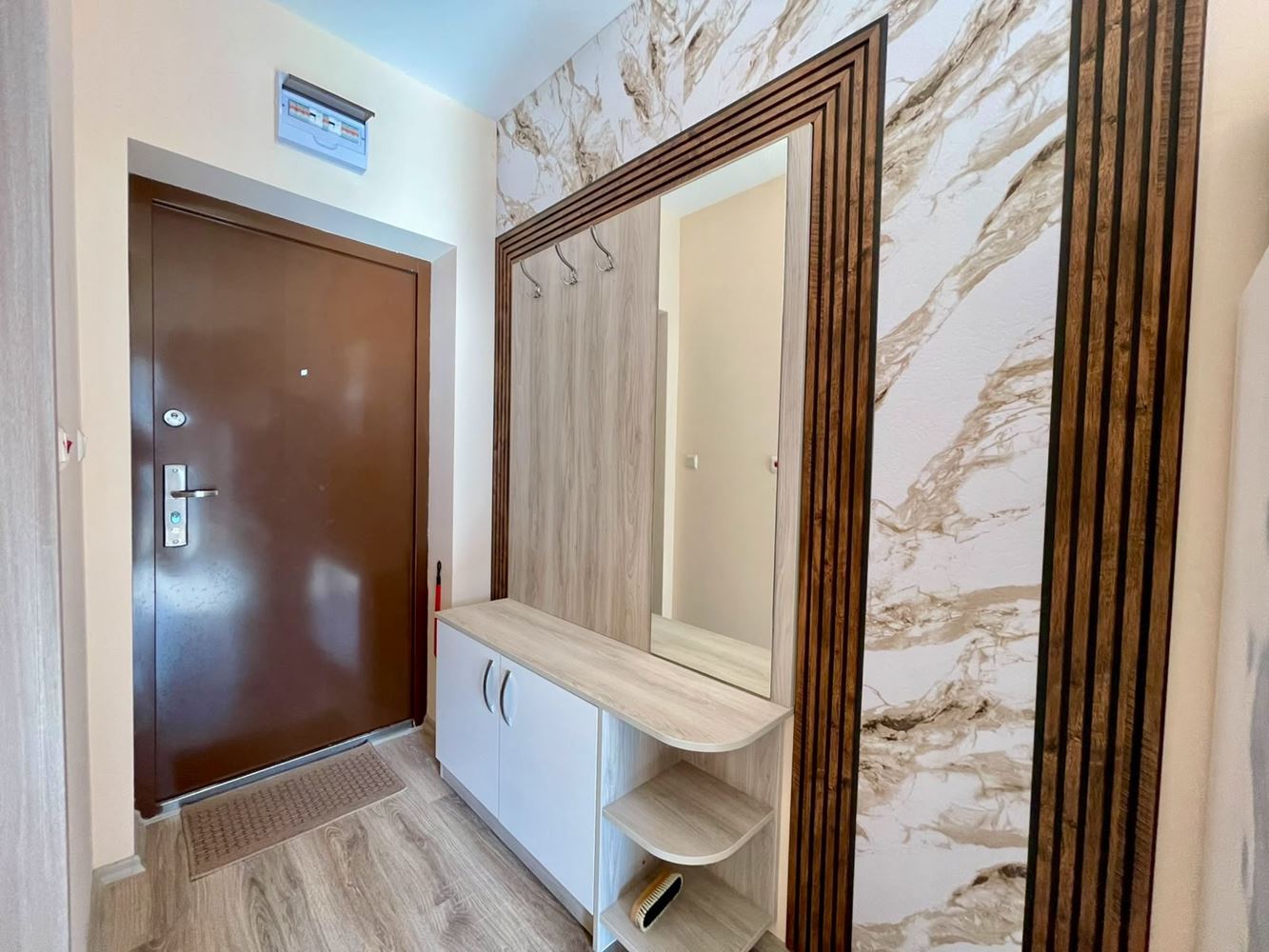 Umeblowane studio – praktyczna nieruchomość nad morzem w Nesebyrze, gotowa do zamieszkania