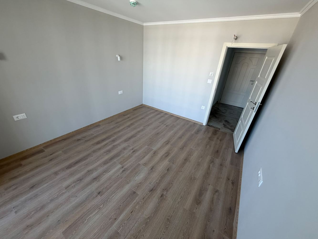 Nowe mieszkanie 2-pokojowe z widokiem na basen i morze w luksusowym kompleksie pierwszej linii w Nesebyrze