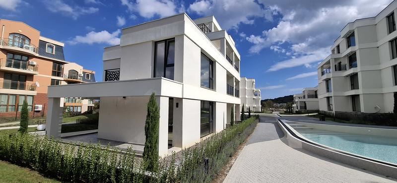 Nowy apartament z jedną sypialnią przy plaży Kavaци – luksusowy kompleks z prywatną plażą i doskonałymi udogodnieniami