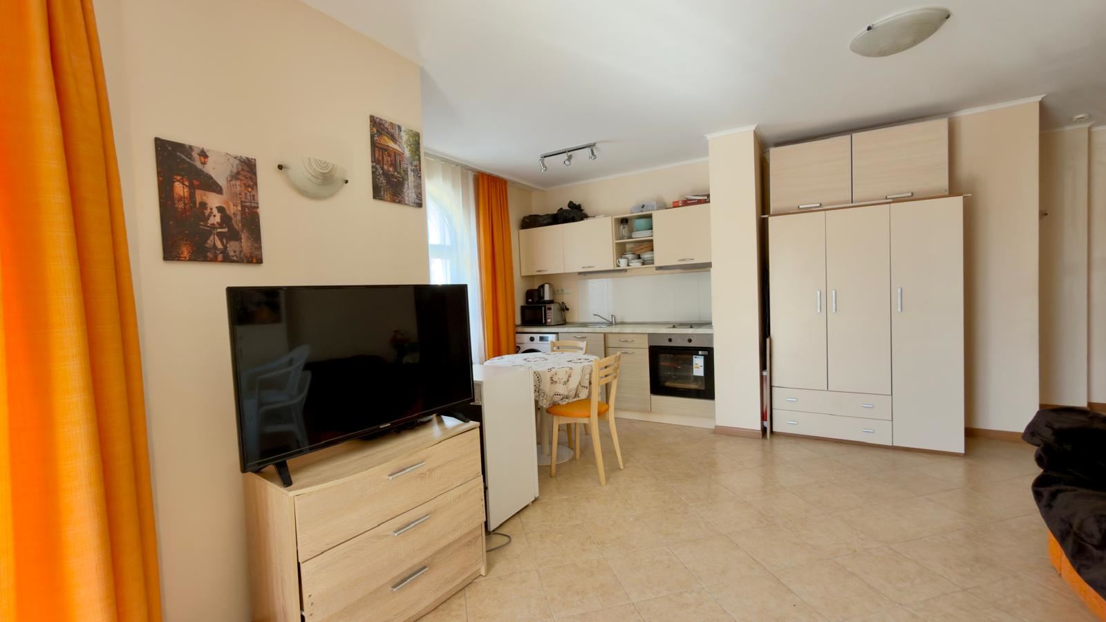 Przestronny apartament z dwiema sypialniami w luksusowym kompleksie w Słonecznym Brzegu