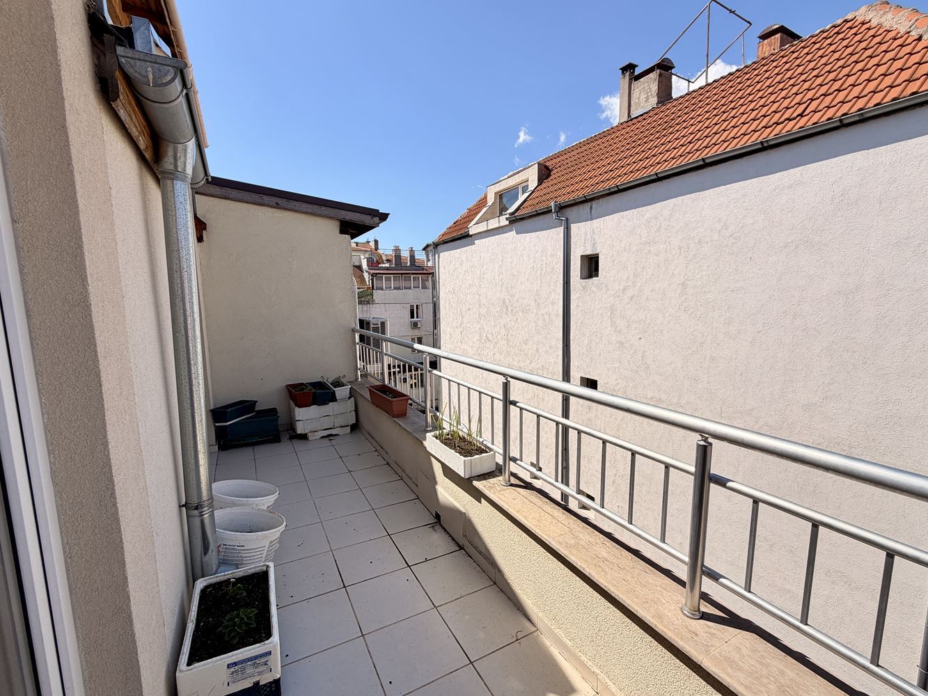 Przestronny apartament z jedną sypialnią w doskonałej lokalizacji w dzielnicy Czerno More, Nesebyr