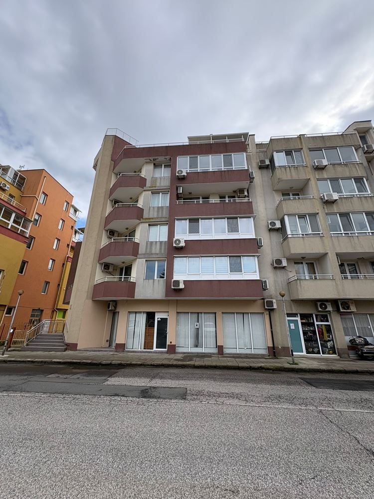 Dwupokojowe mieszkanie w Pomorie – doskonała lokalizacja 400 m od morza i centrum