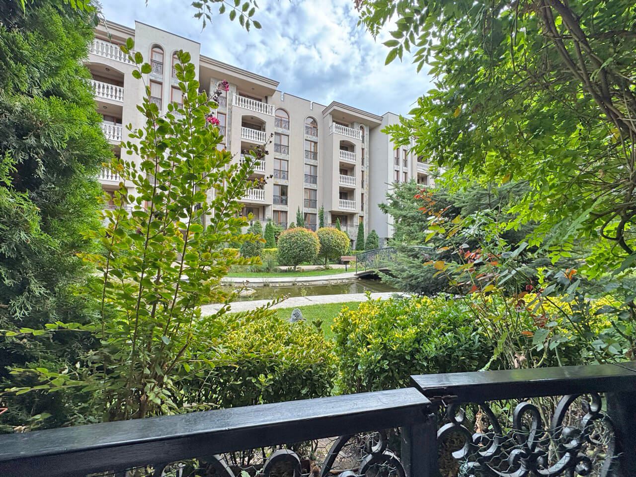 Luksusowy apartament z jedną sypialnią z widokiem na park w prestiżowym kompleksie w Słonecznym Brzegu