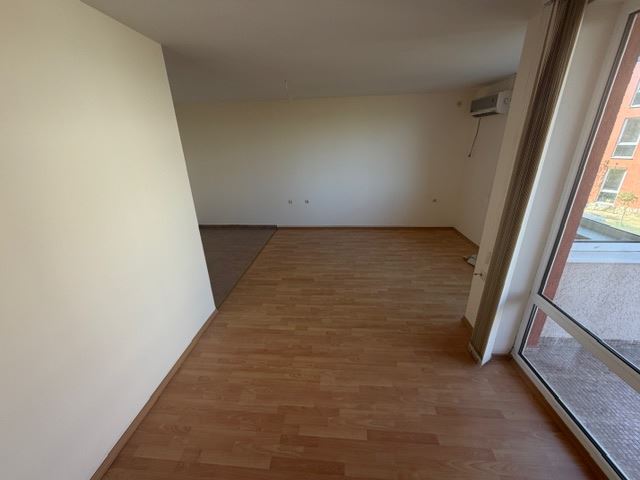 Przestronne mieszkanie z jedną sypialnią w zielonej oazie w Słonecznym Brzegu – idealne na wakacje i inwestycję