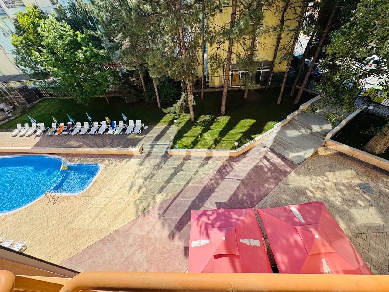 Apartament z jedną sypialnią i widokiem na basen – tylko 300 m od morza w Słonecznym Brzegu