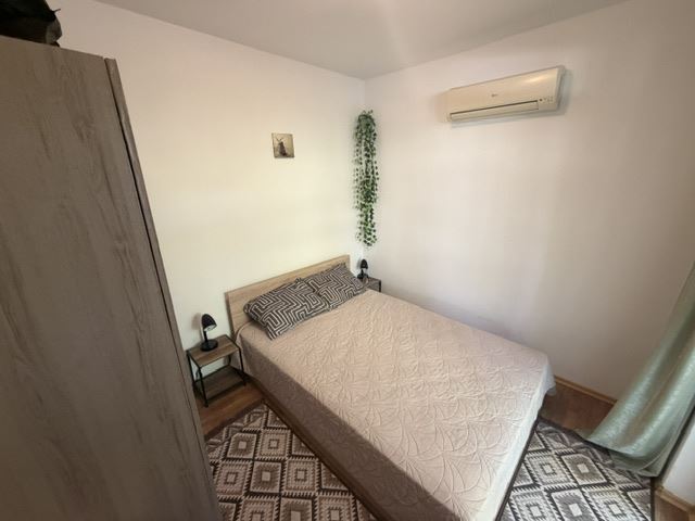 Komfort i spokój nad morzem – przestronny apartament z jedną sypialnią w Aheloy