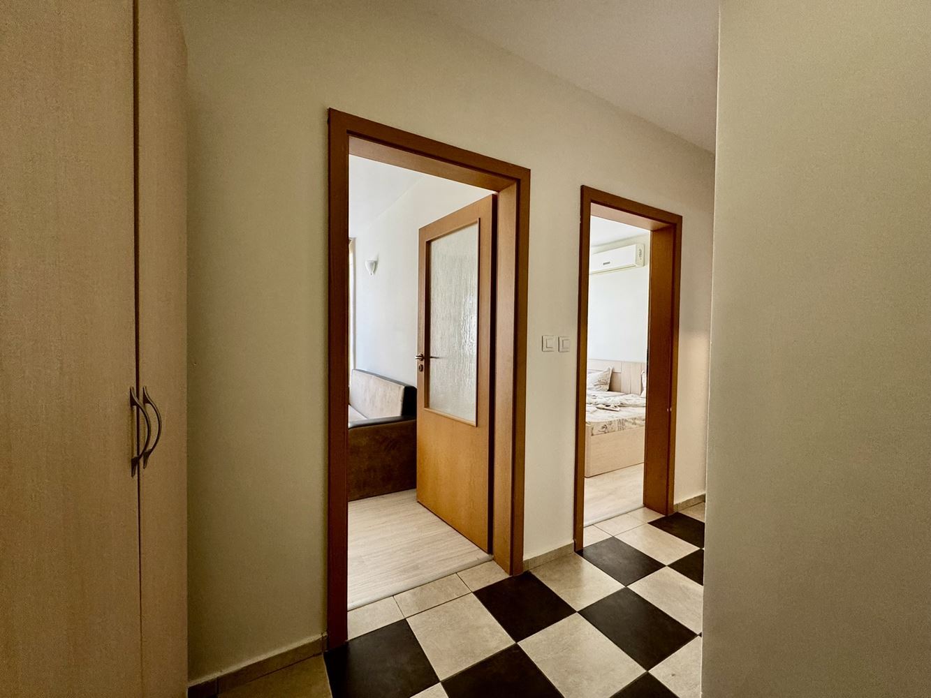 Odkryj swój nowy dom nad morzem - apartament z dwiema sypialniami w centralnej części Słonecznego Brzegu