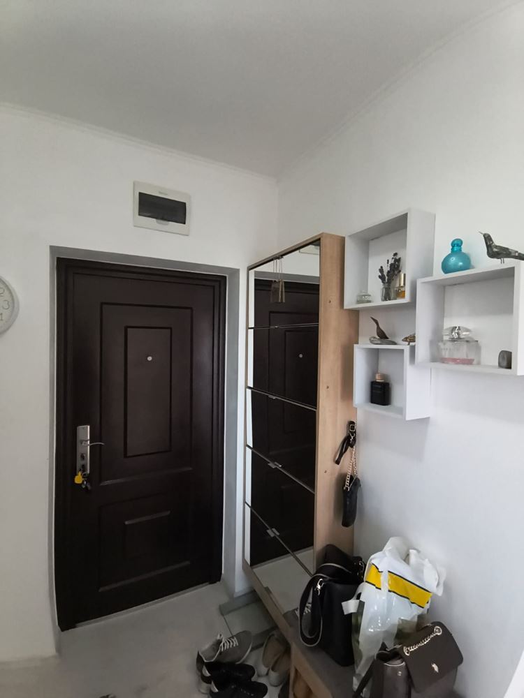 Odnowione mieszkanie dwupokojowe z panoramicznym widokiem w nowoczesnym kompleksie blisko Słonecznego Brzegu